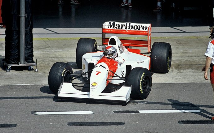 1993 McLaren MP4/8 - Ford (Michael Andretti) | Projects to Try