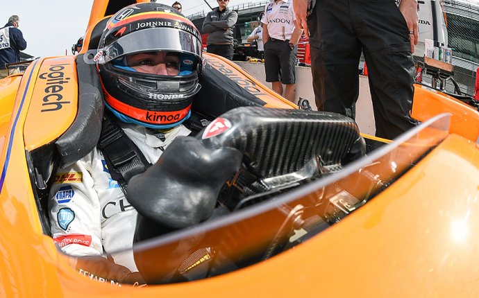 Alonso skates through successful first day of Indy 500 practice