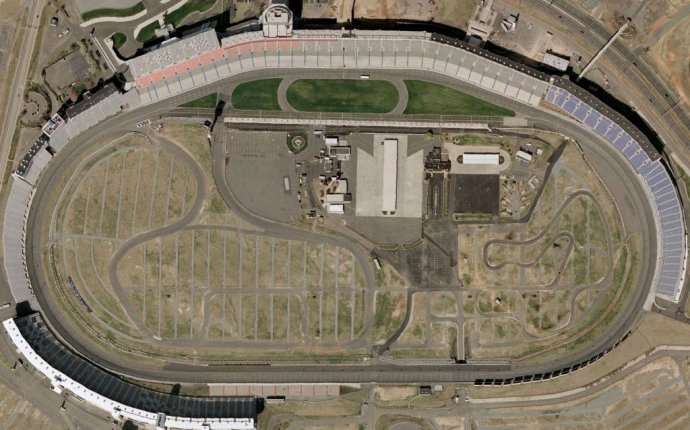 Charlotte Motor Speedway - Wikipedia