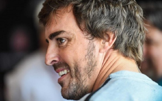 IndyCar: Fernando Alonso Makes His Debut at Indianapolis 500 Grid