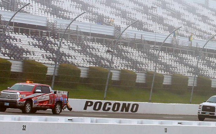 Sprint Cup race at Pocono start delayed by rain, fog; Monday run