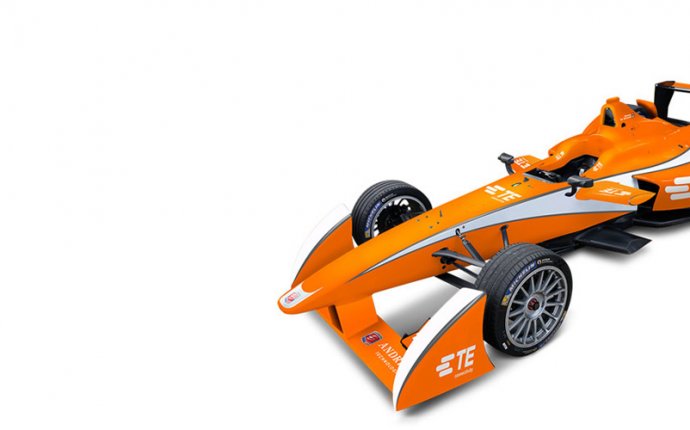 TE Racing Garage - Insights into the World of Autosport | TE