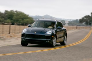 2015-Porsche-Macan-S-promo1